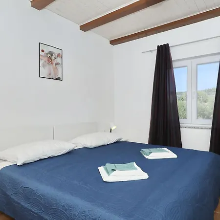 Bebob, No 3 Apartman *